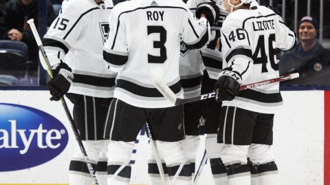 一场惊心动魄的对决：哥伦布蓝衣加时险胜洛杉矶国王