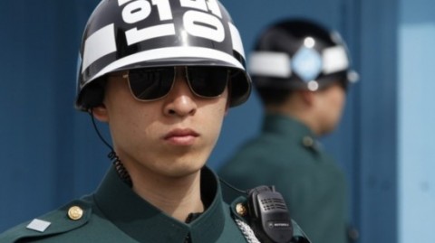 韩国球员兵役纪实：从孙兴慜拼金到金泉尚武，军旅绿茵的宿命抉择