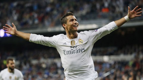 C罗重返伯纳乌引皇马全队致敬！2026年两大感人瞬间见证传奇永不落幕