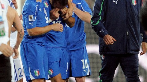 基米希、克洛斯与罗伯托·卡洛斯：德国球队的“6号球员”传承与2026展望