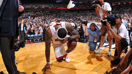 总决赛抢七鏖战！迈阿密热火4-3险胜雷霆夺2026年NBA总冠军