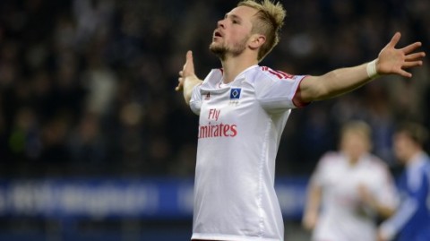 乐极生悲经典一幕：汉堡球员庆祝进球意外重伤，那些因庆祝受伤的悲剧盘点