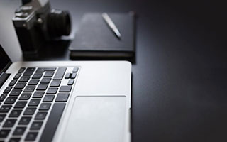 狗狗上吐下泻是怎么回事 狗狗在家上吐下泻怎么办？预防比应急更有用，三招帮狗狗调节肠胃